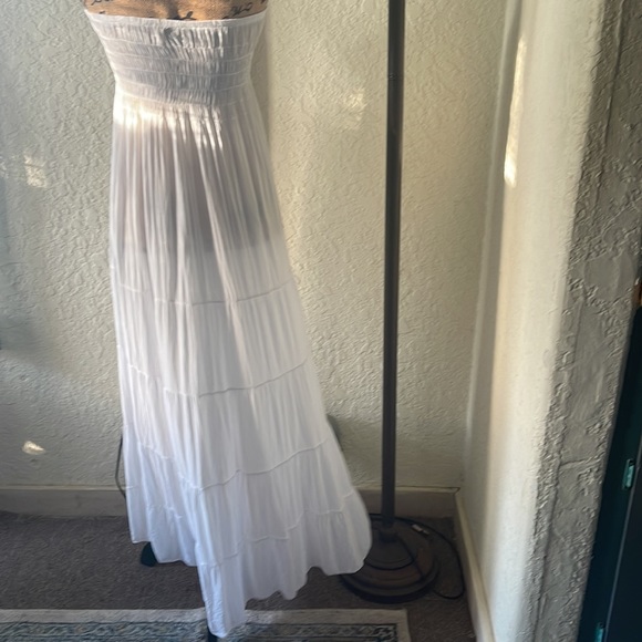 White Dress - Picture 3 of 3